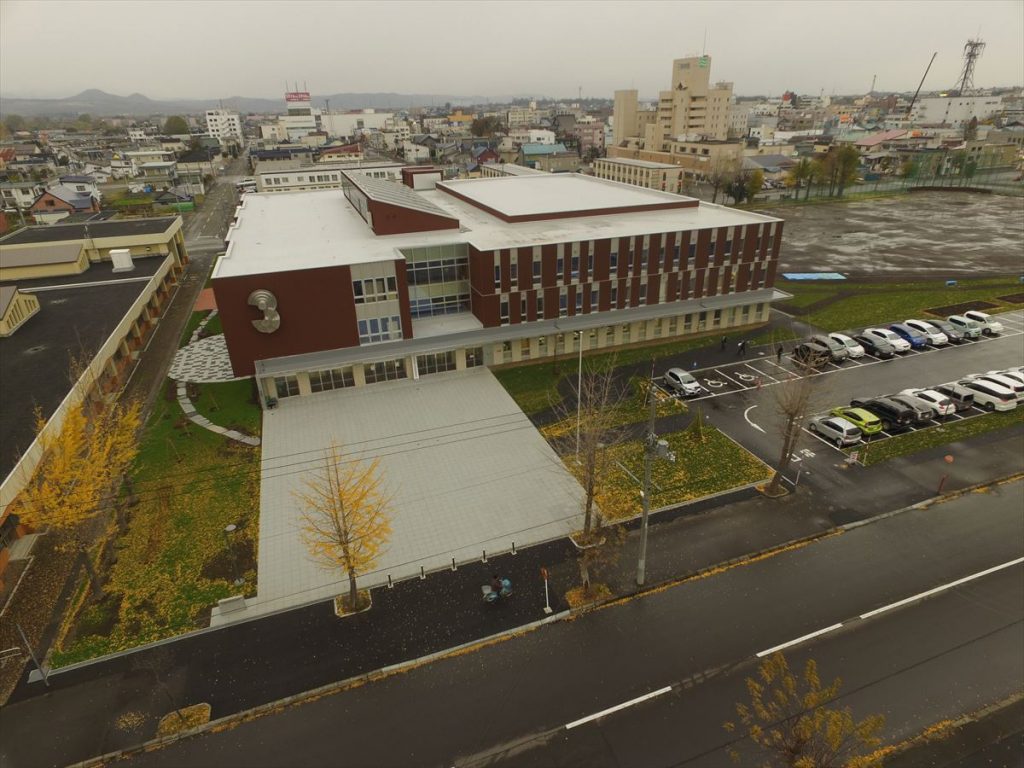 滝川第三小学校改築 信頼と実績を未来へ 株式会社中山組